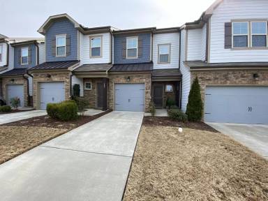 Main picture of 158 Ellsworth Manor Dr