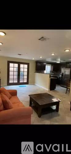 Main picture of 5009 Lathrop St