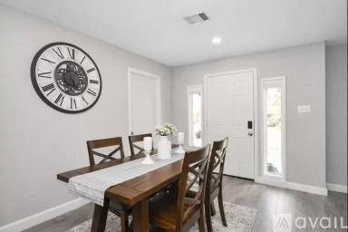 Main picture of 4710 Paradise Ln