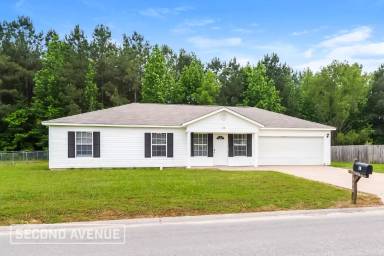 Main picture of 110 Maplewood Dr