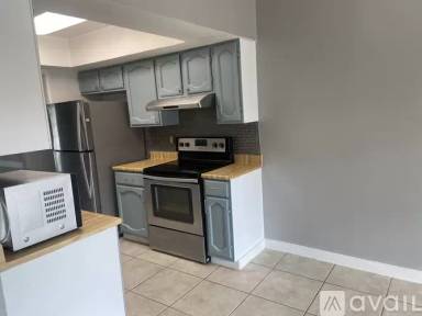 Main picture of 8302 Babe Ruth St