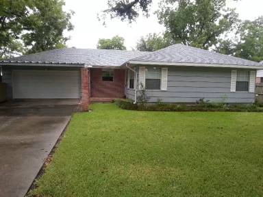 Main picture of 710 Holland Ave