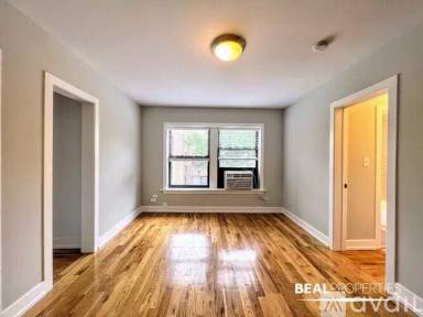 Main picture of 550 W Arlington Pl Apartments