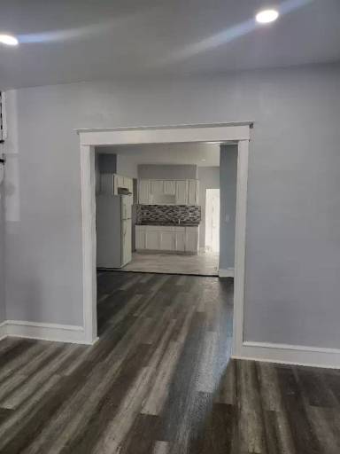 Main picture of 341 N Robinson St