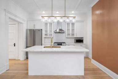 Main picture of 797 Neil Ave