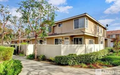 Main picture of 953 S Prescott Pl