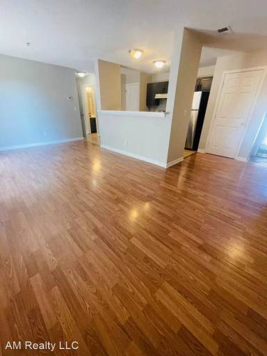 Main picture of Arlyn Circle