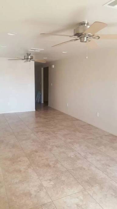 Main picture of 624 N Eastern Ave