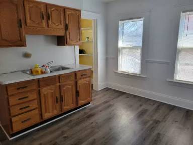 Main picture of 3689 E 69th St