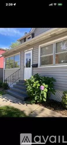 Main picture of 411 Washington St