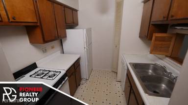 Main picture of 660 W Wrightwood Ave