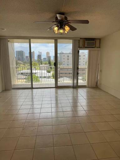 Main picture of 754 Ekela Ave