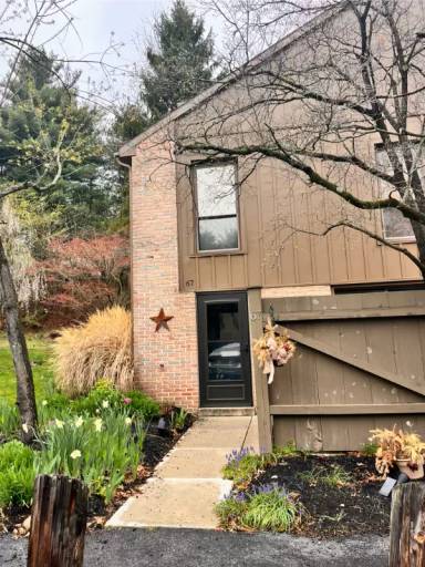 Main picture of 67 Wedge Ln