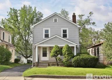 Main picture of 105 Morse Rd