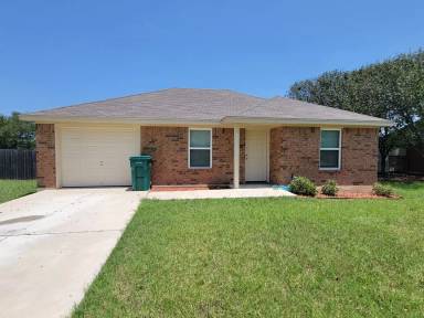 Main picture of 117 E Mark Rd
