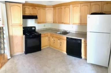 Main picture of 2213 Ralph Ave