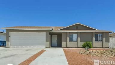 Main picture of 5790 Vecinos Ln