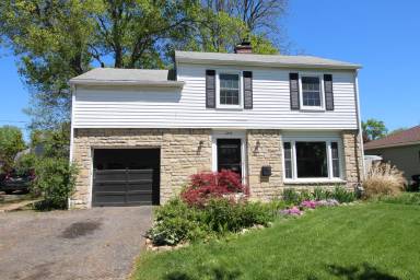 Main picture of 2244 Woodstock Rd