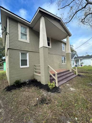 Main picture of 1717 McQuade St