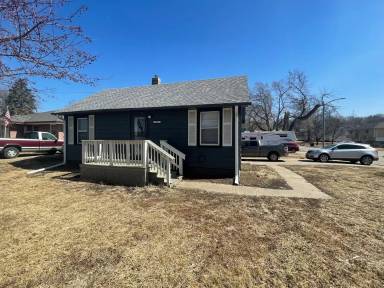 Main picture of 5924 Weir St