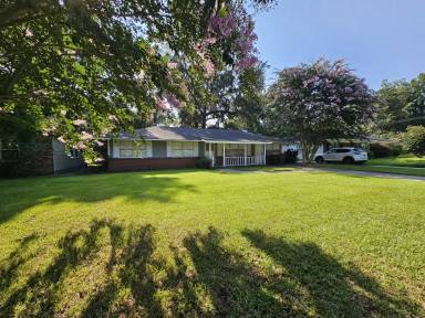 Main picture of 5012 Spartan Dr