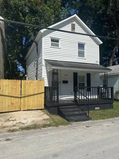 Main picture of 605 1st Ave