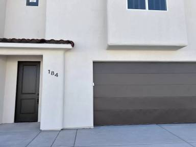 Main picture of 184 N 2480 W