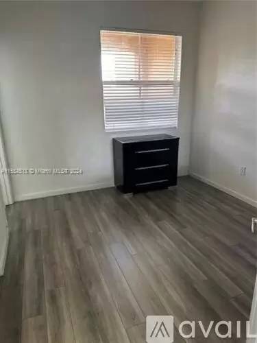 Main picture of 12284 SW 27th St