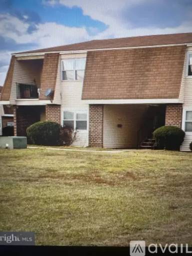 Main picture of 27 Florence Tollgate Pl