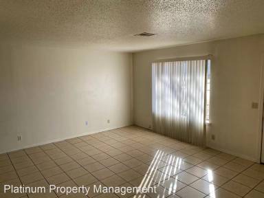 Main picture of 2426 Webster Ave