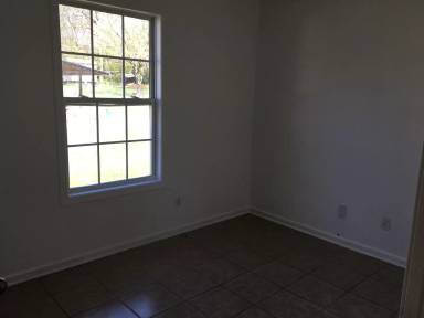 Main picture of 304 White St