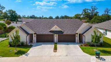 Main picture of 8406 Cambridge Rd