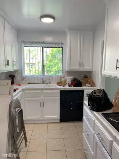 Main picture of 1420 Rexford Dr