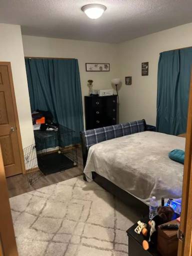 Main picture of 129 E Reed Ave