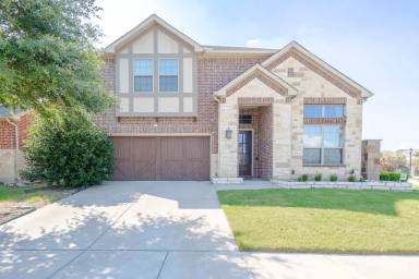 Main picture of 702 Callaway Dr