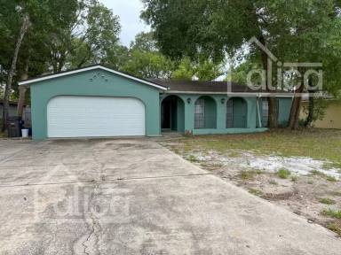 Main picture of 858 Bishop Dr