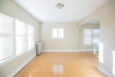 Main picture of 1720 E Newton Ave