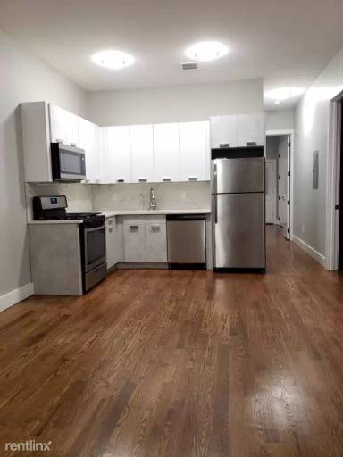 Main picture of 18 Jewett Ave