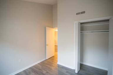 Main picture of 1506 Kensington Dr