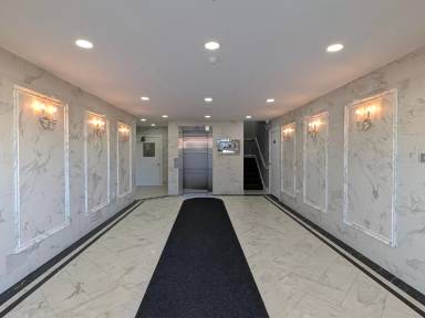 Main picture of 1198 Commonwealth Ave