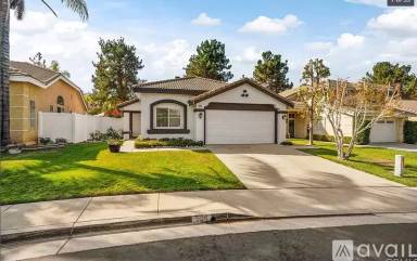 Main picture of 994 Wyngate Ct