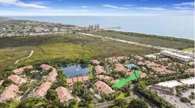 Main picture of 601 Sea Oats Dr