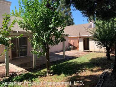 Main picture of 2372 Diamond Oaks St