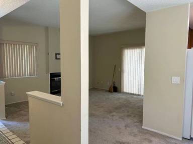 Main picture of 2703 Lakeview Dr