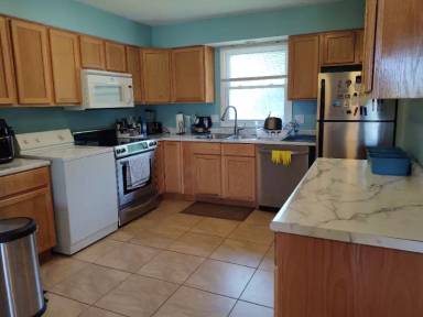 Main picture of 2442 Cedarwood Ave