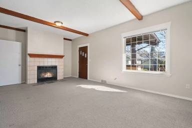 Main picture of 709 McKenzie Ave