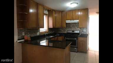 Main picture of 5218 S Kilbourn Ave