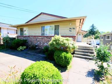 Main picture of 9508 Interlake Ave N