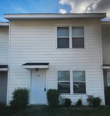 Main picture of 301 W Sallier St