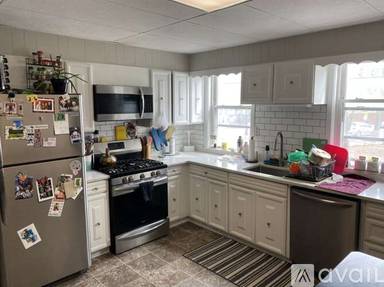 Main picture of 158 Holland St